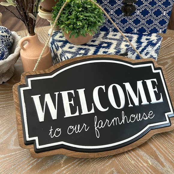 NEW! Modern Farmhouse Welcome Black & White Enamel Metal & Rustic Wood Sign - Picture 5 of 6